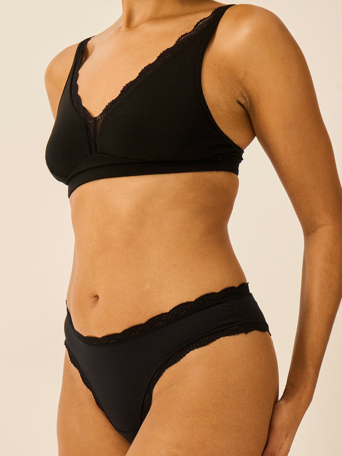 Lace Plunge Bra - Black