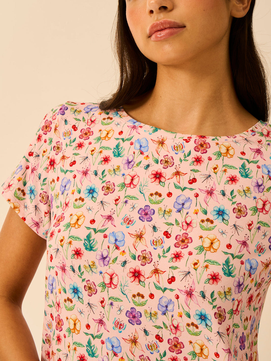 T-shirt & Short Pajama Set - Ethereal Wildflowers