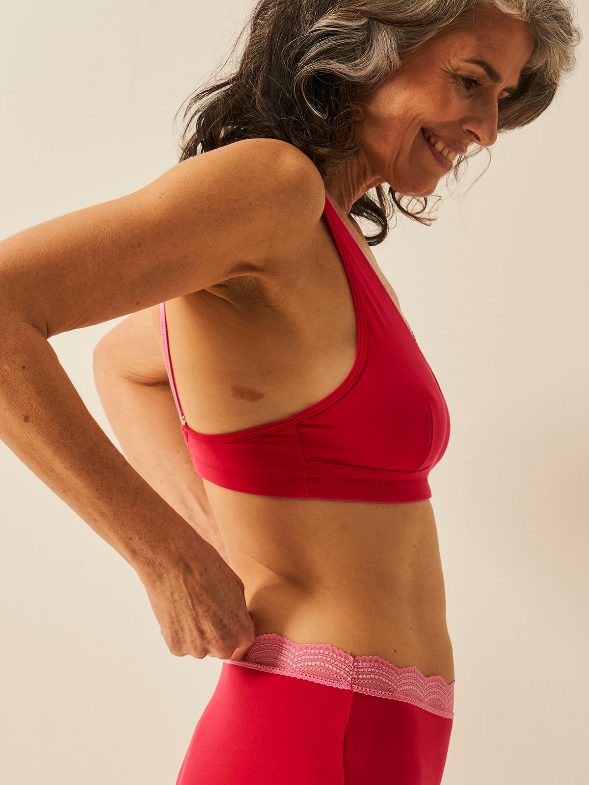 Lace Plunge Bra - Lipstick Red & Pink Cosmos