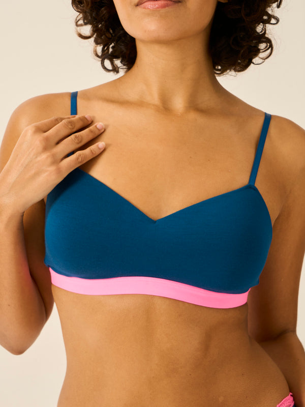 Smooth Sculpt Padded Bra - Midnight Neon Pink