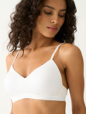Smooth Sculpt Padded Bra - White